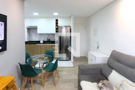 Sala de apartamento para alugar com 2 quartos, 42m² em Sítio da Figueira, São Paulo