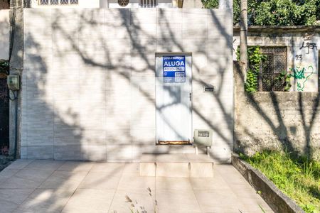 Casa para alugar com 45m², 1 quarto e sem vagaPlaquinha