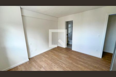 Apartamento à venda com 215m², 4 quartos e 4 vagasQuarto 1