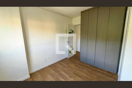 Apartamento à venda com 215m², 4 quartos e 4 vagasQuarto 2