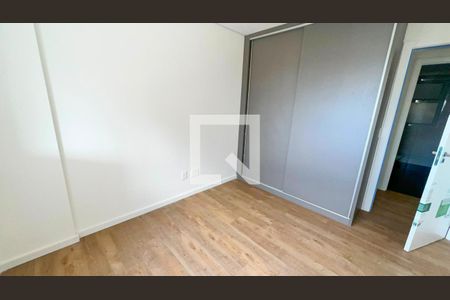 Apartamento à venda com 215m², 4 quartos e 4 vagasQuarto 2