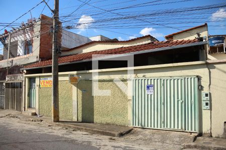 Fachada de casa à venda com 3 quartos, 130m² em Conjunto Agua Branca, Contagem