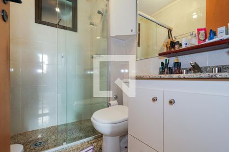 Banheiro de apartamento à venda com 2 quartos, 77m² em Vila Suzana, São Paulo