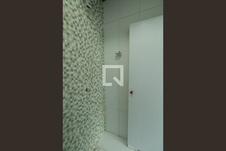 Banheiro 1 de casa à venda com 5 quartos, 200m² em Jaqueline, Belo Horizonte