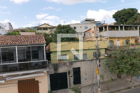 Vista da Sala de casa à venda com 5 quartos, 200m² em Jaqueline, Belo Horizonte