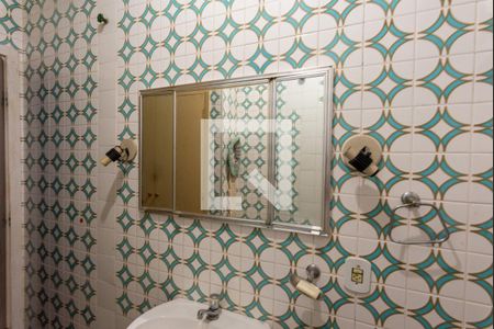 Banheiro de casa à venda com 3 quartos, 251m² em Jardim Eulina, Campinas