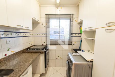 Cozinha de apartamento para alugar com 1 quarto, 51m² em Liberdade, São Paulo
