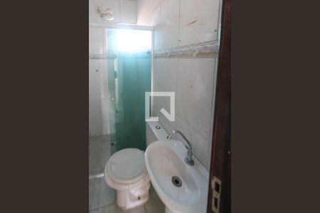 Banheiro de apartamento para alugar com 1 quarto, 28m² em Jardim Sapopemba, São Paulo