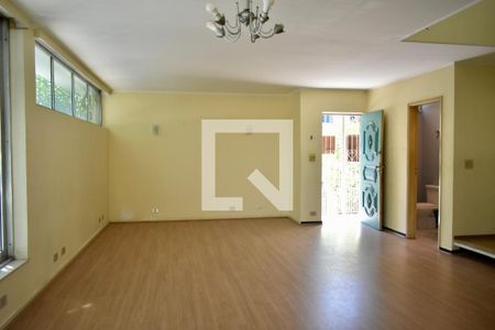 Sala de casa à venda com 4 quartos, 223m² em Planalto Paulista, São Paulo