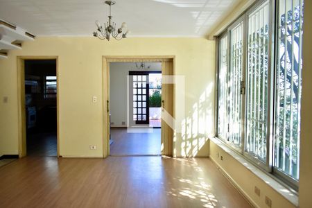 Sala de casa à venda com 4 quartos, 223m² em Planalto Paulista, São Paulo