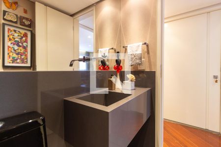 Lavabo de apartamento à venda com 2 quartos, 189m² em Pinheiros, São Paulo