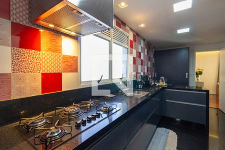 Cozinha de apartamento à venda com 2 quartos, 189m² em Pinheiros, São Paulo