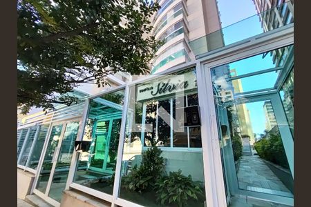 Fachada de apartamento à venda com 2 quartos, 189m² em Pinheiros, São Paulo