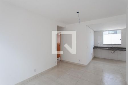 Sala de apartamento à venda com 3 quartos, 140m² em Heliópolis, Belo Horizonte