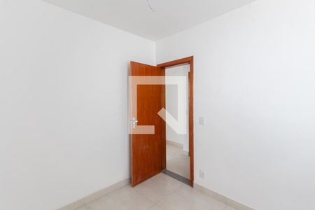 Quarto 1 de apartamento à venda com 3 quartos, 140m² em Heliópolis, Belo Horizonte