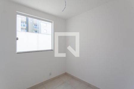 Quarto 2 de apartamento à venda com 3 quartos, 140m² em Heliópolis, Belo Horizonte