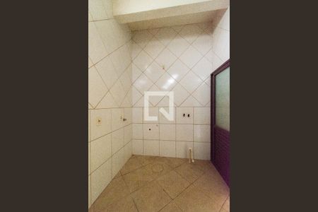 Banheiro Social de casa à venda com 2 quartos, 197m² em Rio Branco, Canoas
