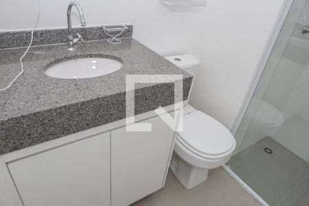 Banheiro de kitnet/studio para alugar com 1 quarto, 27m² em Perdizes, São Paulo