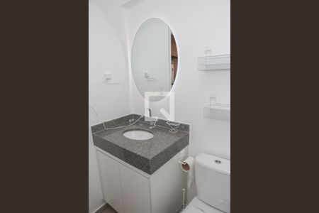 Banheiro de kitnet/studio para alugar com 1 quarto, 27m² em Perdizes, São Paulo