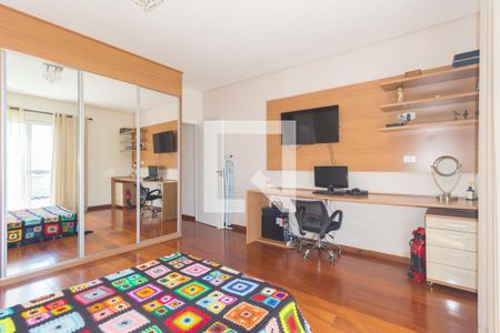 Quarto 2 de casa à venda com 3 quartos, 220m² em Vila Bertioga, São Paulo