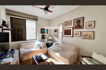 Apartamento à venda com 110m², 3 quartos e 2 vagas Apartamento à venda com 110m², 3 quartos e 2 vagasSuíte