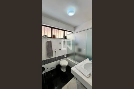 Apartamento à venda com 110m², 3 quartos e 2 vagas Apartamento à venda com 110m², 3 quartos e 2 vagasBanheiro Social