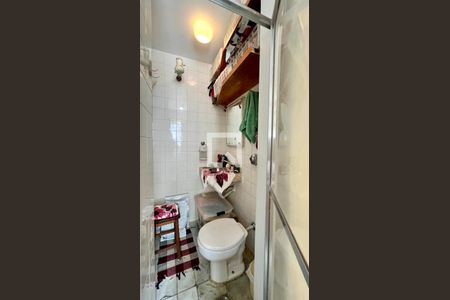 Apartamento à venda com 110m², 3 quartos e 2 vagas Apartamento à venda com 110m², 3 quartos e 2 vagasBanheiro de Serviço