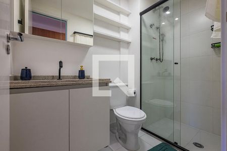 Banheiro de kitnet/studio para alugar com 1 quarto, 24m² em Pinheiros, São Paulo