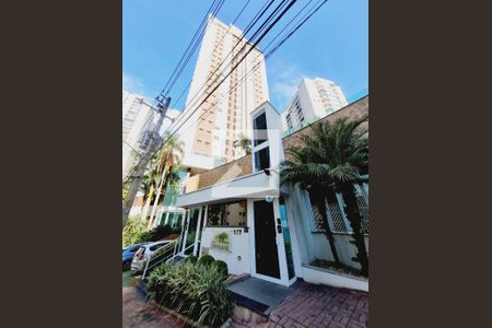 Vista da Rua de apartamento à venda com 3 quartos, 200m² em Vila Suzana, São Paulo