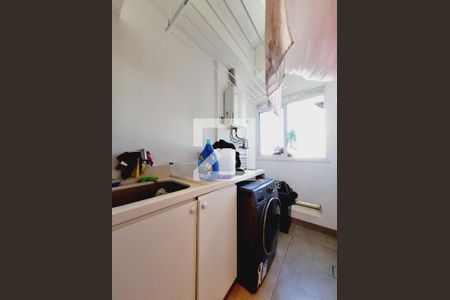 Apartamento à venda com 200m², 3 quartos e 3 vagas Apartamento à venda com 200m², 3 quartos e 3 vagasÁrea de Serviço