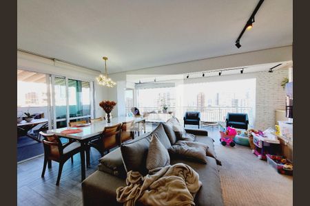 Sala de apartamento à venda com 3 quartos, 200m² em Vila Suzana, São Paulo