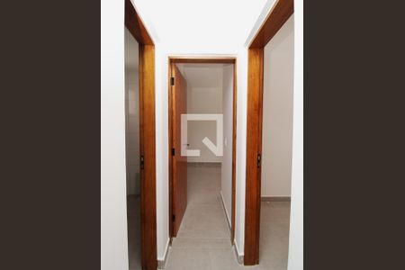 Corredor - Quartos de apartamento à venda com 2 quartos, 42m² em Vila Medeiros, São Paulo