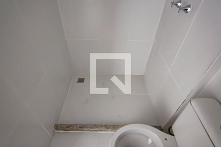 Banheiro de apartamento para alugar com 1 quarto, 44m² em Taquara, Rio de Janeiro