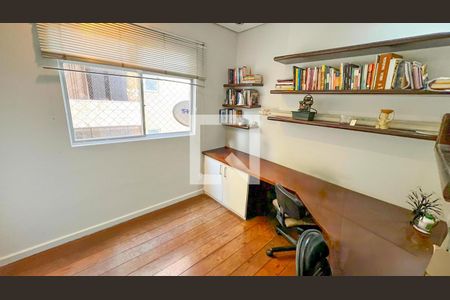 Apartamento à venda com 76m², 3 quartos e 2 vagasQuarto 2