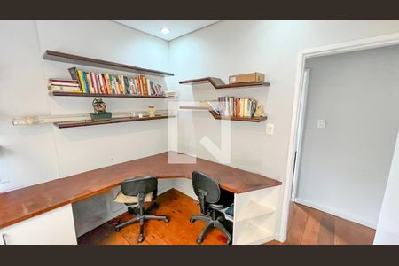 Apartamento à venda com 76m², 3 quartos e 2 vagasQuarto 2