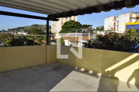 Área Externa de casa à venda com 5 quartos, 200m² em Engenho Novo, Rio de Janeiro