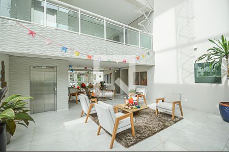 Hall de entrada de apartamento à venda com 2 quartos, 130m² em Baeta Neves, São Bernardo do Campo