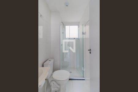 Banheiro de apartamento para alugar com 2 quartos, 47m² em Ipanema, Porto Alegre
