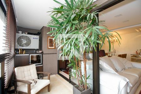 Varanda de apartamento à venda com 2 quartos, 84m² em Pinheiros, São Paulo