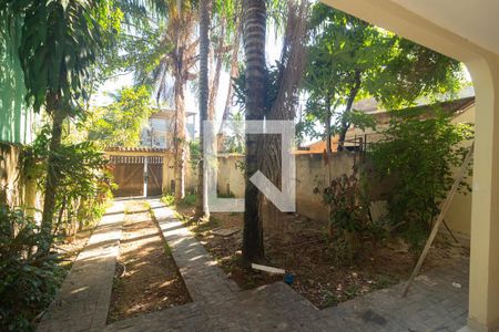 Casa para alugar com 180m², 2 quartos e 3 vagas Casa para alugar com 180m², 2 quartos e 3 vagasÁrea Privativa