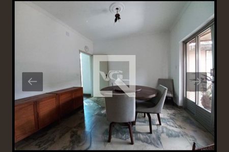 Casa à venda com 430m², 5 quartos e 4 vagasSala de jantar 