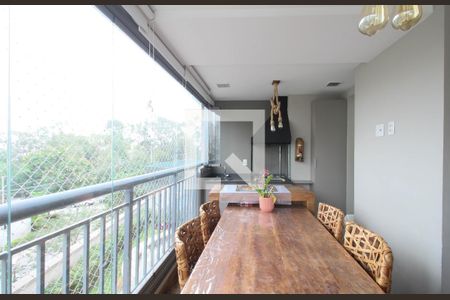 Varanda de apartamento à venda com 2 quartos, 111m² em Vila Andrade, São Paulo