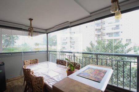 Varanda de apartamento à venda com 2 quartos, 111m² em Vila Andrade, São Paulo