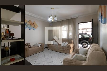 Sala de casa à venda com 3 quartos, 250m² em Vila Paranagua, São Paulo