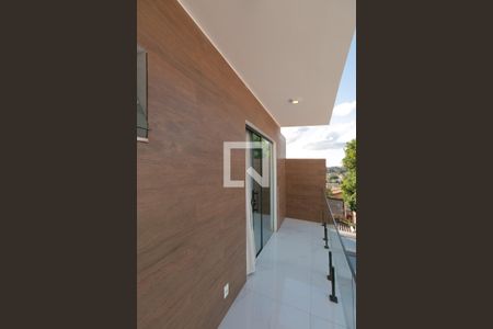 Casa à venda com 180m², 3 quartos e 3 vagasVaranda da Suíte 2