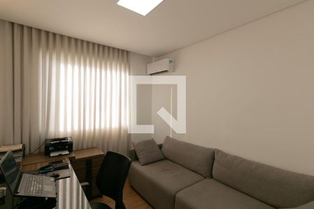 Casa à venda com 180m², 3 quartos e 3 vagasQuarto