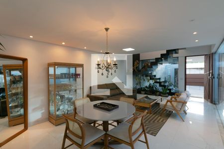 Sala 2 de casa à venda com 3 quartos, 180m² em Vila Cloris, Belo Horizonte