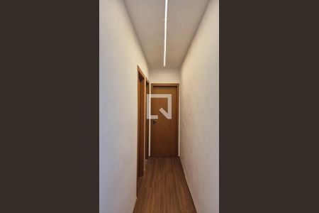 Apartamento à venda com 55m², 2 quartos e 2 vagasCorredor