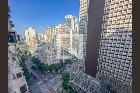 Vista Sala de apartamento para alugar com 2 quartos, 35m² em Centro, Rio de Janeiro