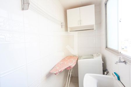 Área de Serviço de apartamento para alugar com 2 quartos, 65m² em Umuarama, Uberlândia